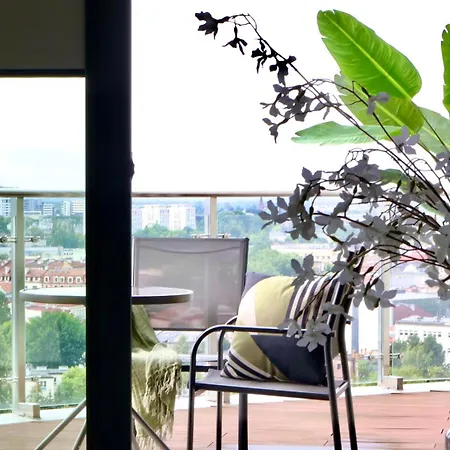 Capital Towers Verte 아파트